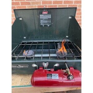 Coleman Powerhouse Dual Burner Camp Stove 413H Green 1989 Vintage Retro 80s USA